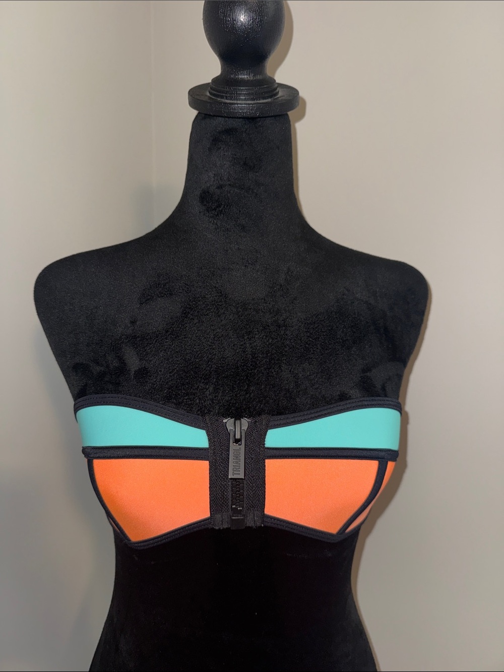 TRIANGL Strapless Swimsuit Top - Picture 2 of 4